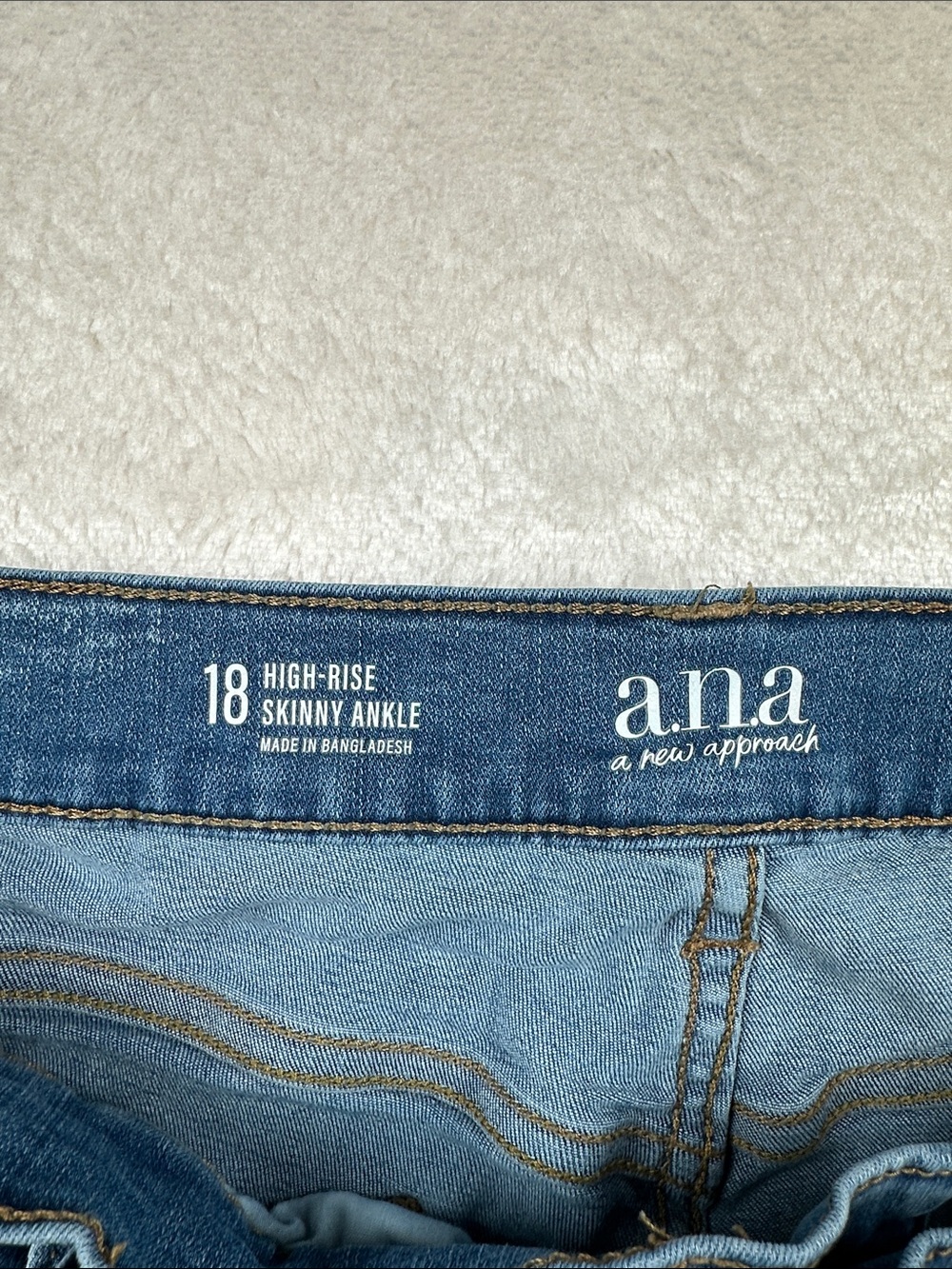 A.n.a Size 18 Women's High-Rise Skinny Ankle Jeans in Dark Blue | Everyday - Picture 2 of 6